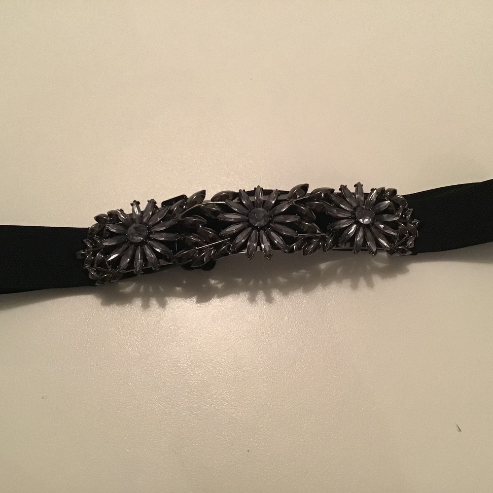 BCBG belt